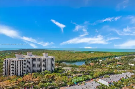 881 Ocean Drive Key Biscayne FL 33149