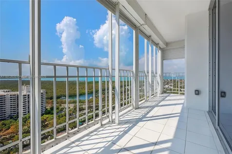 881 Ocean Drive Key Biscayne FL 33149