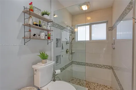 2750 SW 86th Way Davie FL 33328