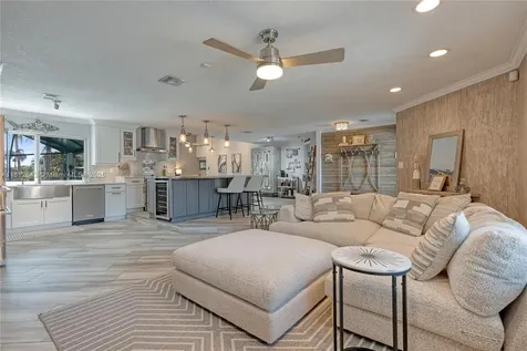 2750 SW 86th Way Davie FL 33328