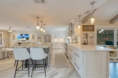 2750 SW 86th Way Davie FL 33328
