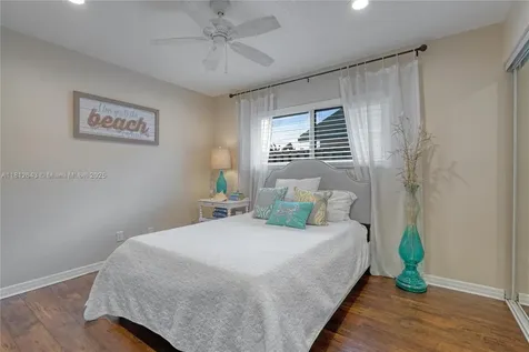 2750 SW 86th Way Davie FL 33328