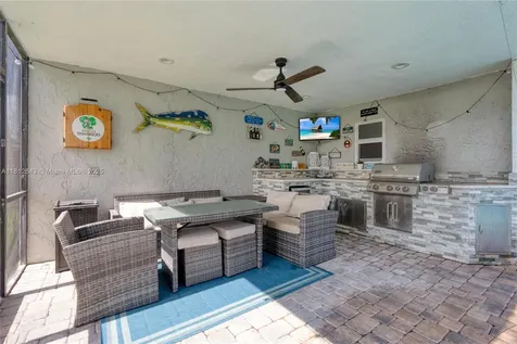2750 SW 86th Way Davie FL 33328