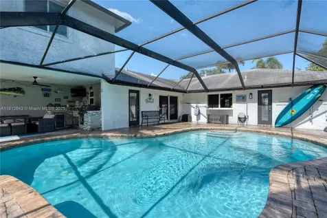 2750 SW 86th Way Davie FL 33328