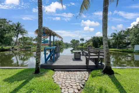 2750 SW 86th Way Davie FL 33328