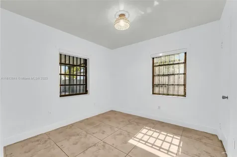 775 E 8th Street Hialeah FL 33010