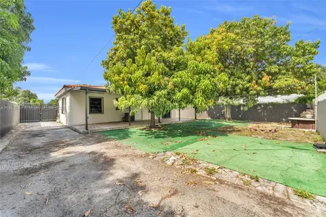775 E 8th Street Hialeah FL 33010