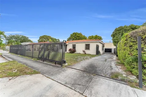 775 E 8th Street Hialeah FL 33010