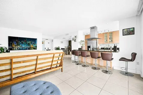 18041 Biscayne Boulevard Aventura FL 33160