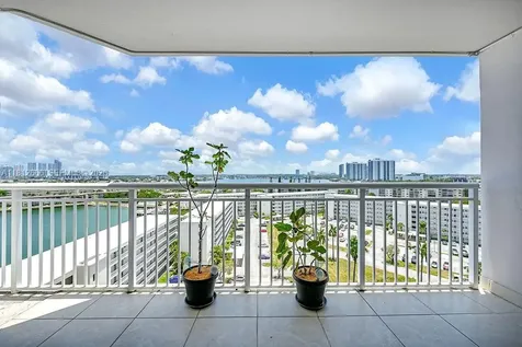 18041 Biscayne Boulevard Aventura FL 33160