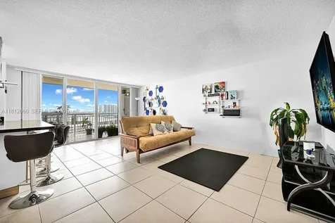 18041 Biscayne Boulevard Aventura FL 33160