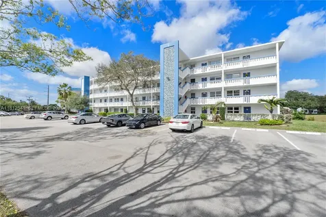 3116 Newport U Deerfield Beach FL 33442