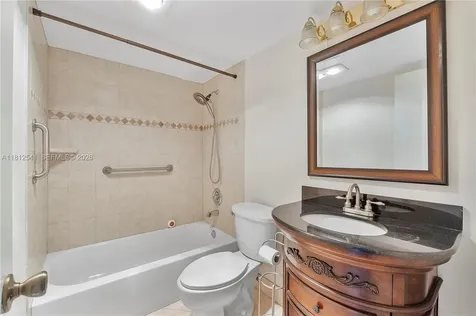 3116 Newport U Deerfield Beach FL 33442
