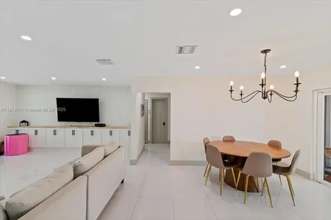 11000 NW 15th Street Pembroke Pines FL 33026