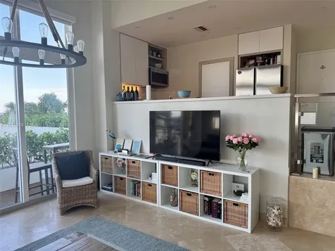 6917 Collins Avenue Miami Beach FL 33141