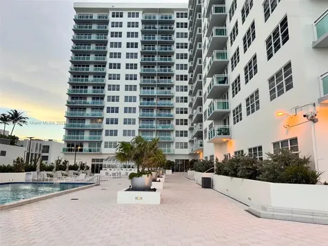 6917 Collins Avenue Miami Beach FL 33141