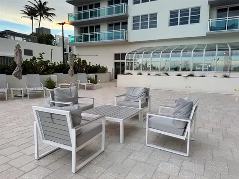6917 Collins Avenue Miami Beach FL 33141