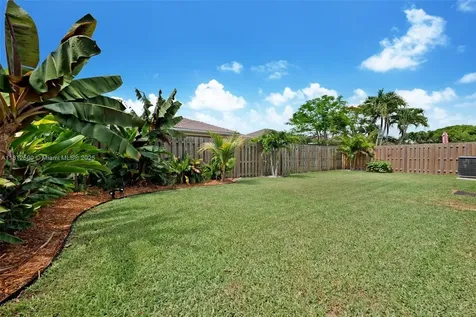 2046 SE 18th Street Homestead FL 33035