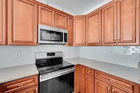 12106 SW 2nd Street Pembroke Pines FL 33025