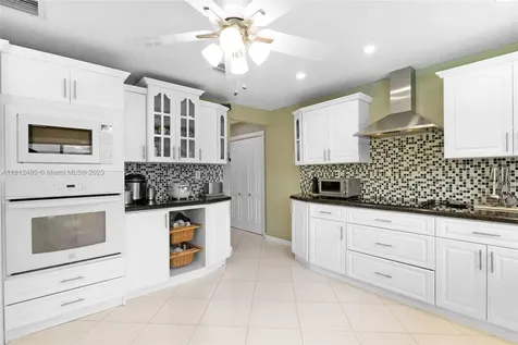 10421 NW 21st Street Pembroke Pines FL 33026
