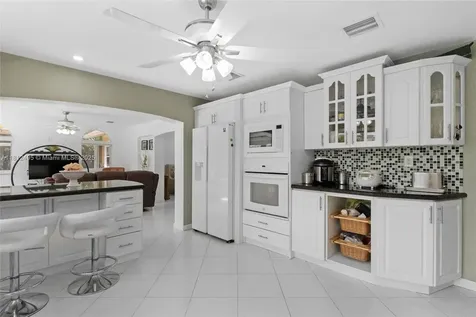 10421 NW 21st Street Pembroke Pines FL 33026