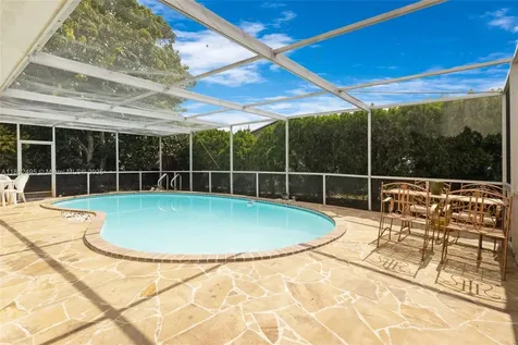 10421 NW 21st Street Pembroke Pines FL 33026