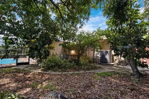 10421 NW 21st Street Pembroke Pines FL 33026