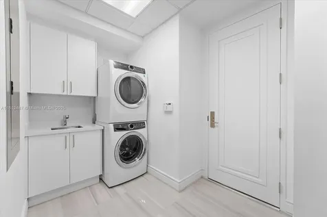 17901 Collins Avenue Sunny Isles Beach FL 33160