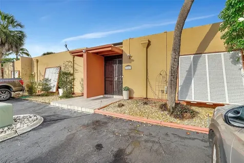 15461 Kippford Court Miami Lakes FL 33014