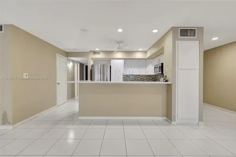 15461 Kippford Court Miami Lakes FL 33014
