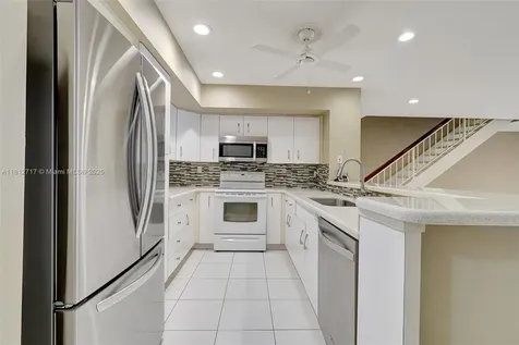15461 Kippford Court Miami Lakes FL 33014