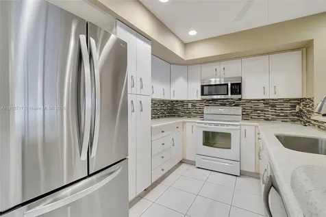 15461 Kippford Court Miami Lakes FL 33014