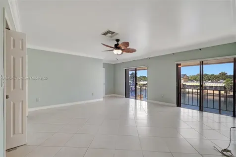 15461 Kippford Court Miami Lakes FL 33014