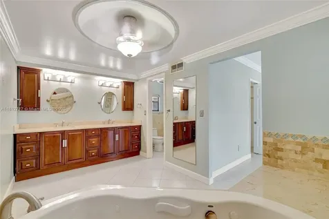 15461 Kippford Court Miami Lakes FL 33014