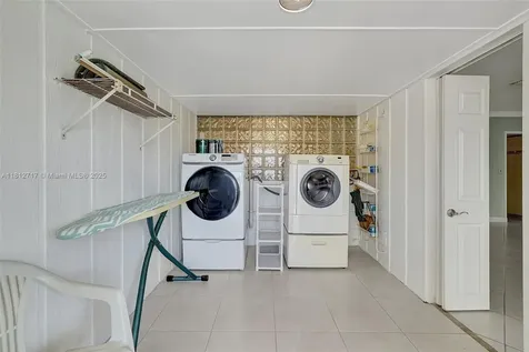 15461 Kippford Court Miami Lakes FL 33014