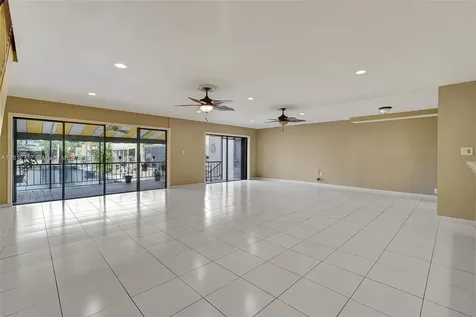 15461 Kippford Court Miami Lakes FL 33014