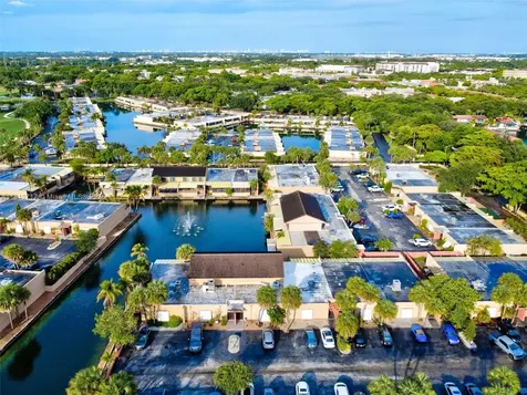 15461 Kippford Court Miami Lakes FL 33014