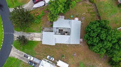 802 SE Kendall Avenue Port St. Lucie FL 34983