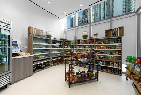 851 NE 1st Avenue Miami FL 33132