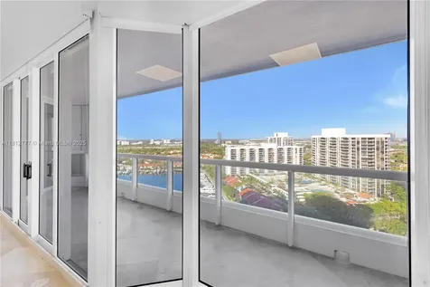 21055 Yacht Club Drive Aventura FL 33180