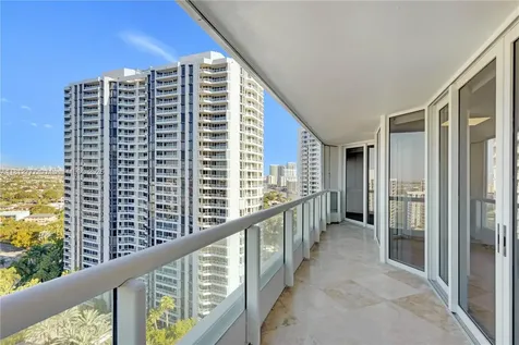 21055 Yacht Club Drive Aventura FL 33180