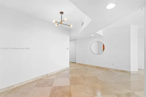 21055 Yacht Club Drive Aventura FL 33180