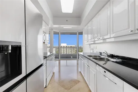 21055 Yacht Club Drive Aventura FL 33180