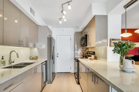 150 Ocean Lane Drive Key Biscayne FL 33149
