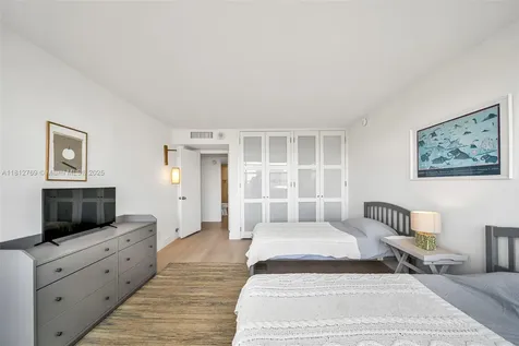 150 Ocean Lane Drive Key Biscayne FL 33149