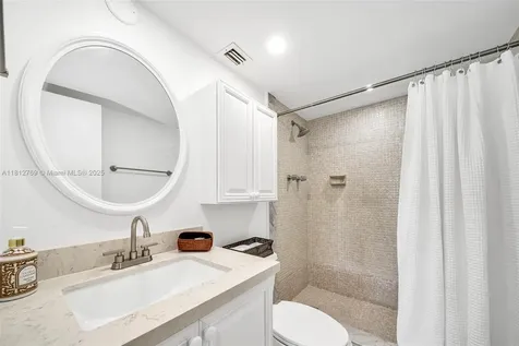 150 Ocean Lane Drive Key Biscayne FL 33149