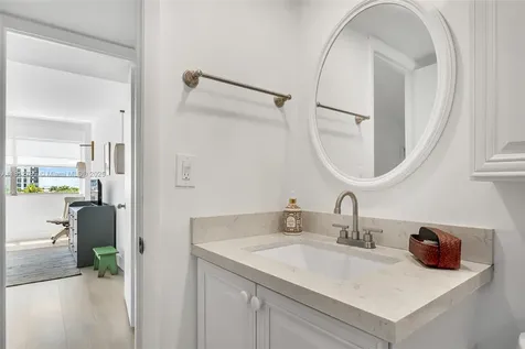 150 Ocean Lane Drive Key Biscayne FL 33149
