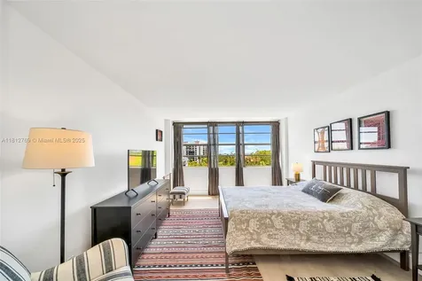 150 Ocean Lane Drive Key Biscayne FL 33149