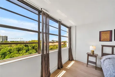 150 Ocean Lane Drive Key Biscayne FL 33149