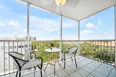 150 Ocean Lane Drive Key Biscayne FL 33149